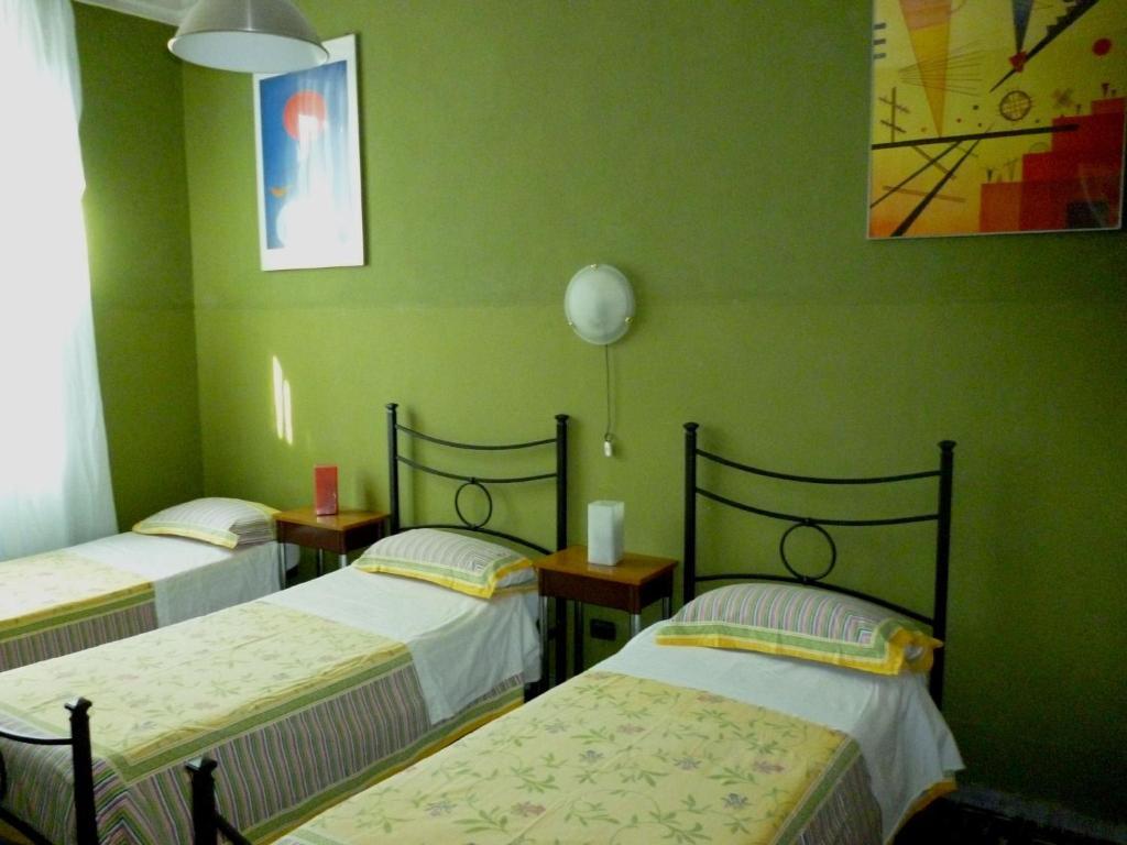 Hotel Giamaica For Girls & Ladies Only Rome Room photo