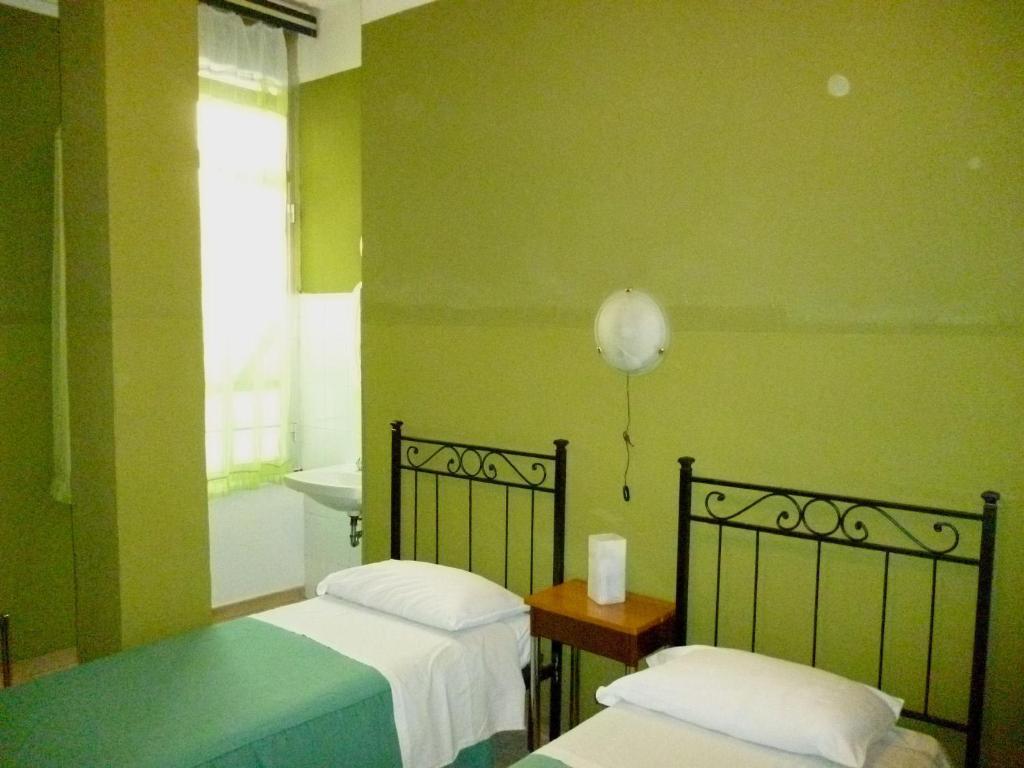 Hotel Giamaica For Girls & Ladies Only Rome Room photo