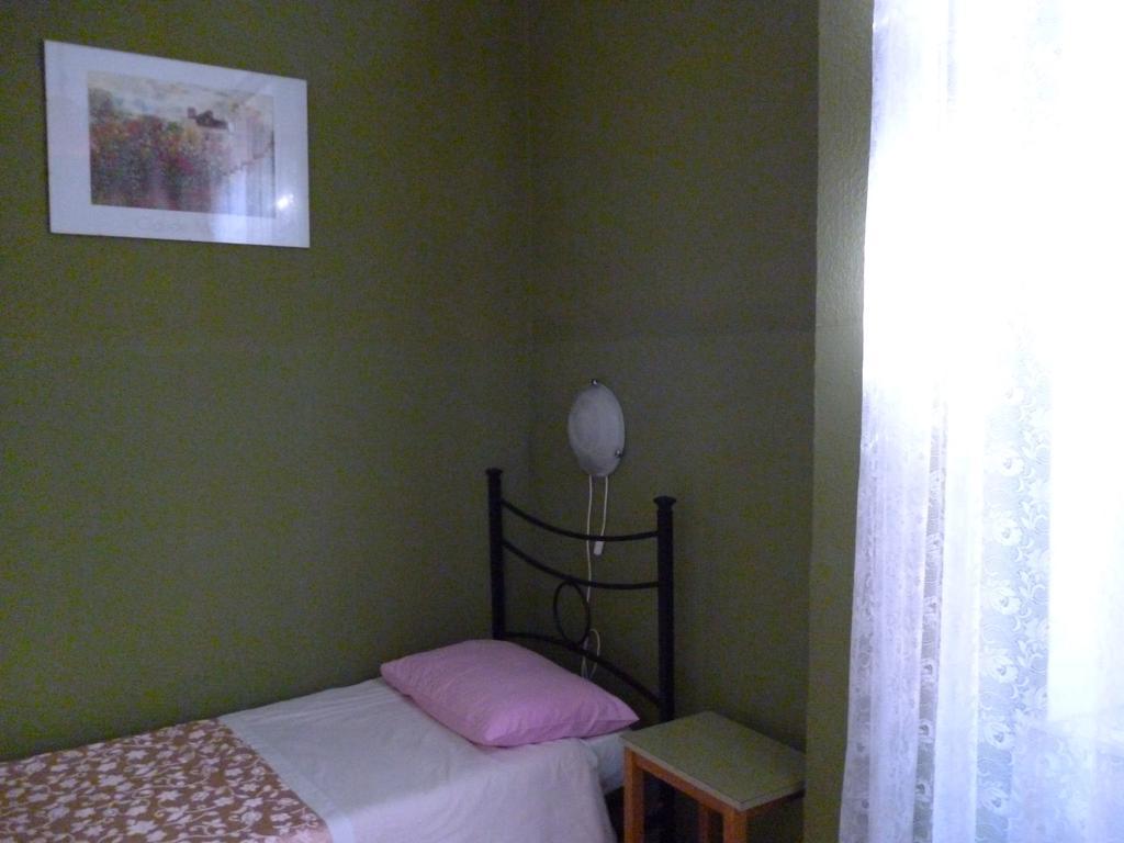 Hotel Giamaica For Girls & Ladies Only Rome Exterior photo